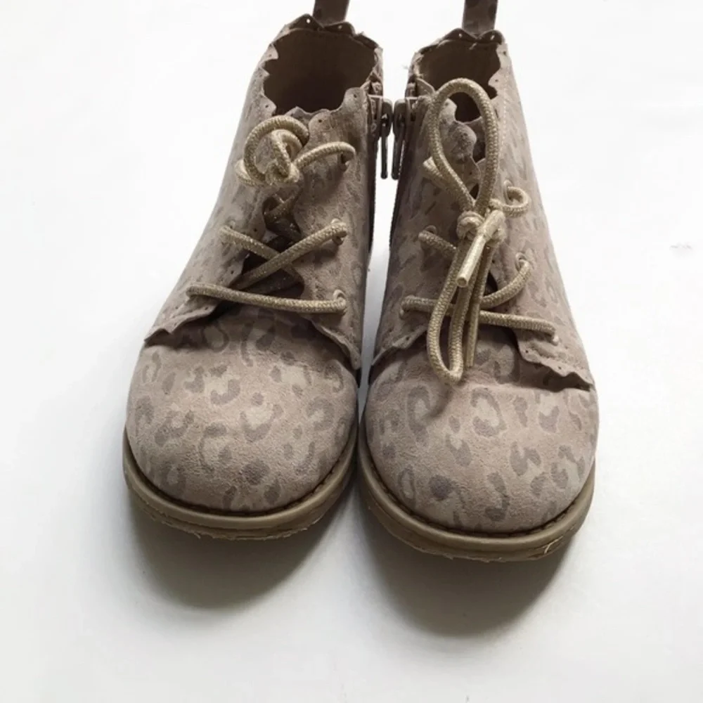 Babygap snow leopard print boots VGUC size 10